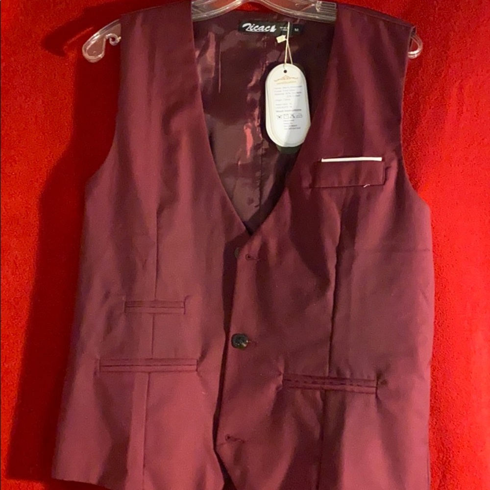 Men’s vest with pocket insert